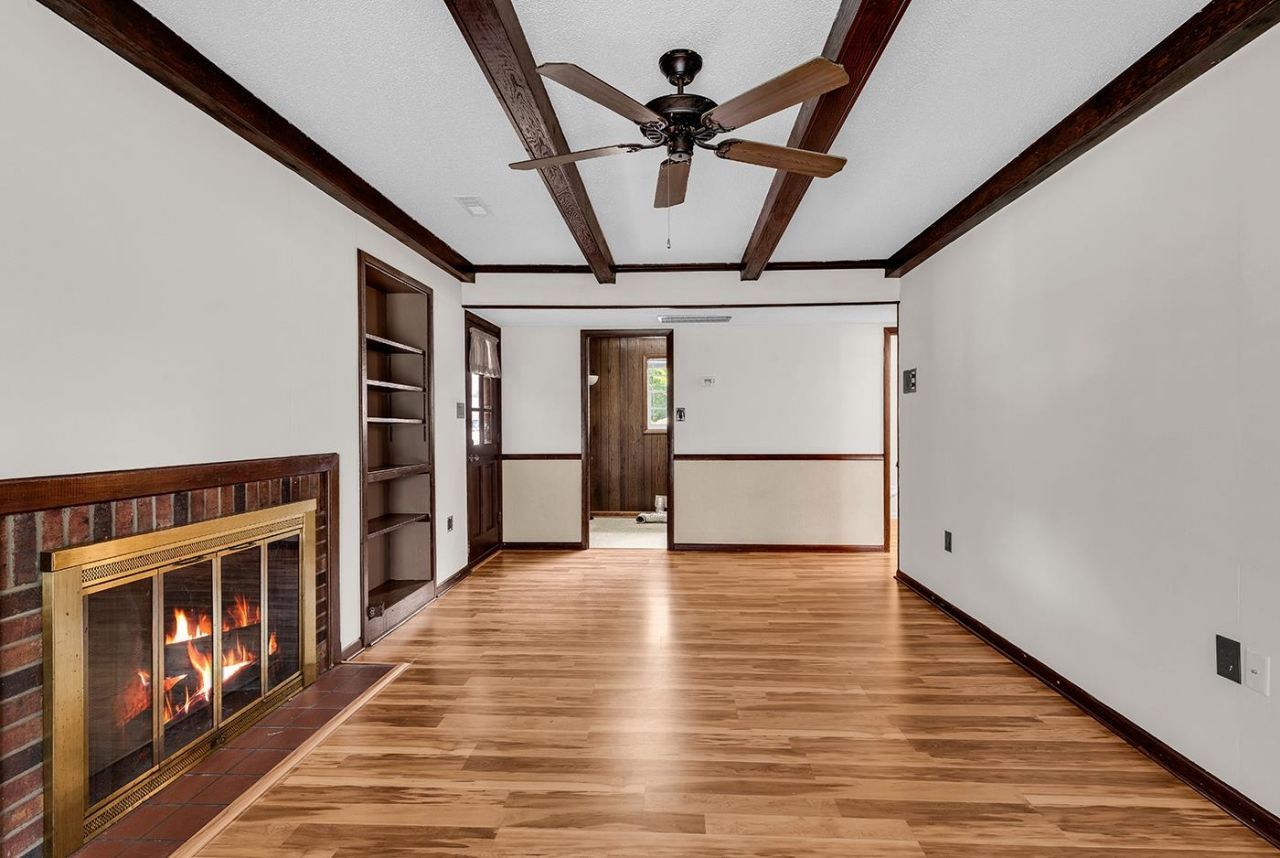 356 Lakewood Ave.  Photo 5