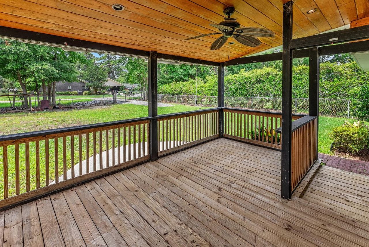 356 Lakewood Ave. Photo 8