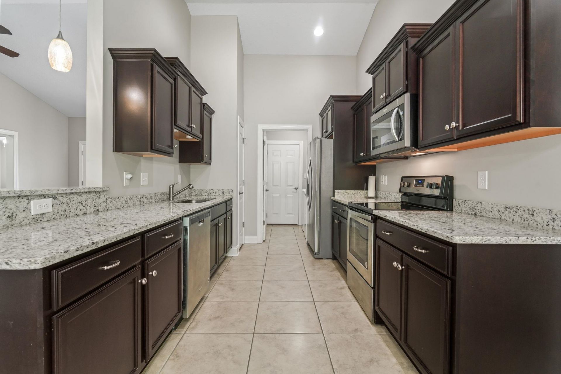 263 Macarthur Dr.  Photo 10
