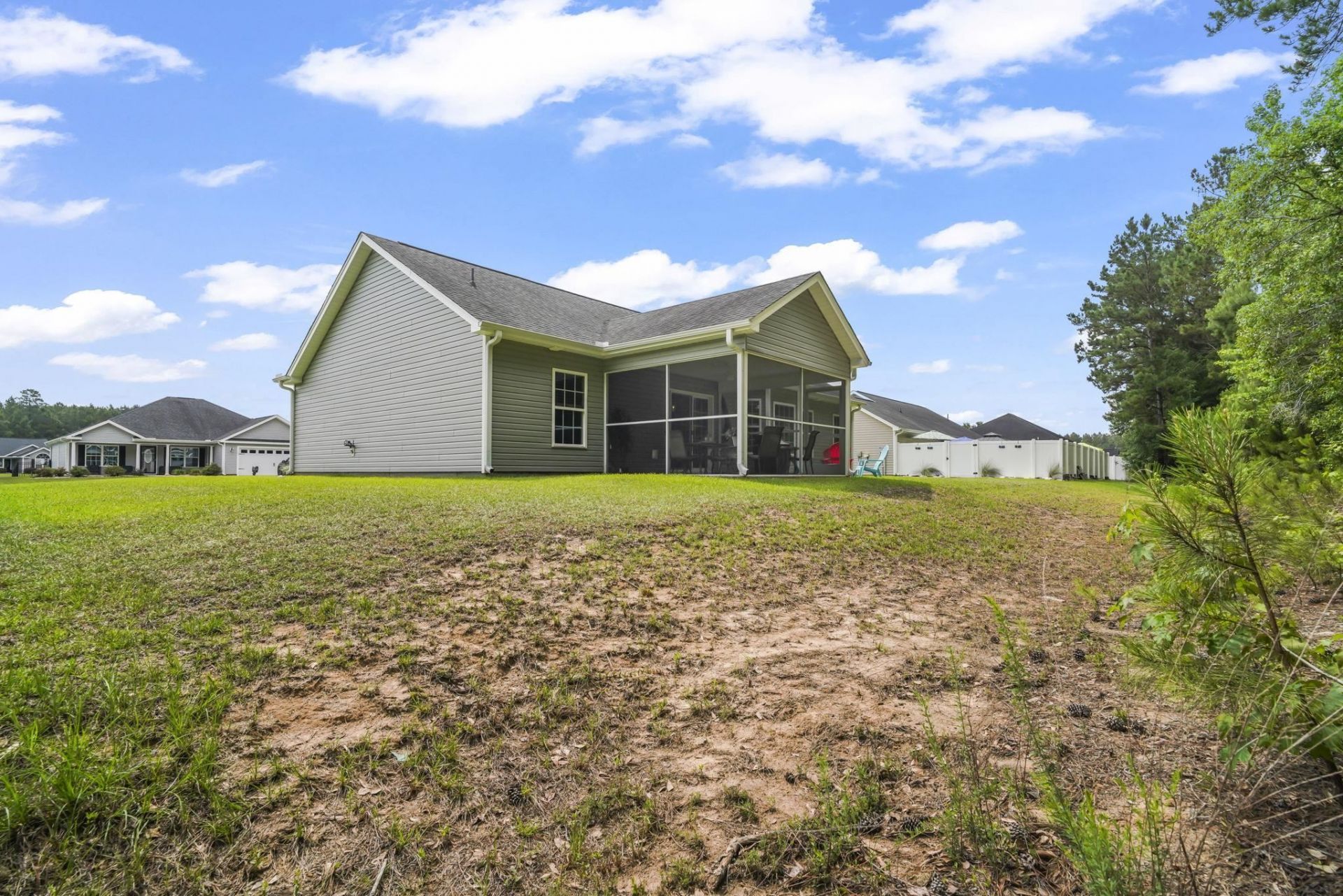 263 Macarthur Dr.  Photo 30