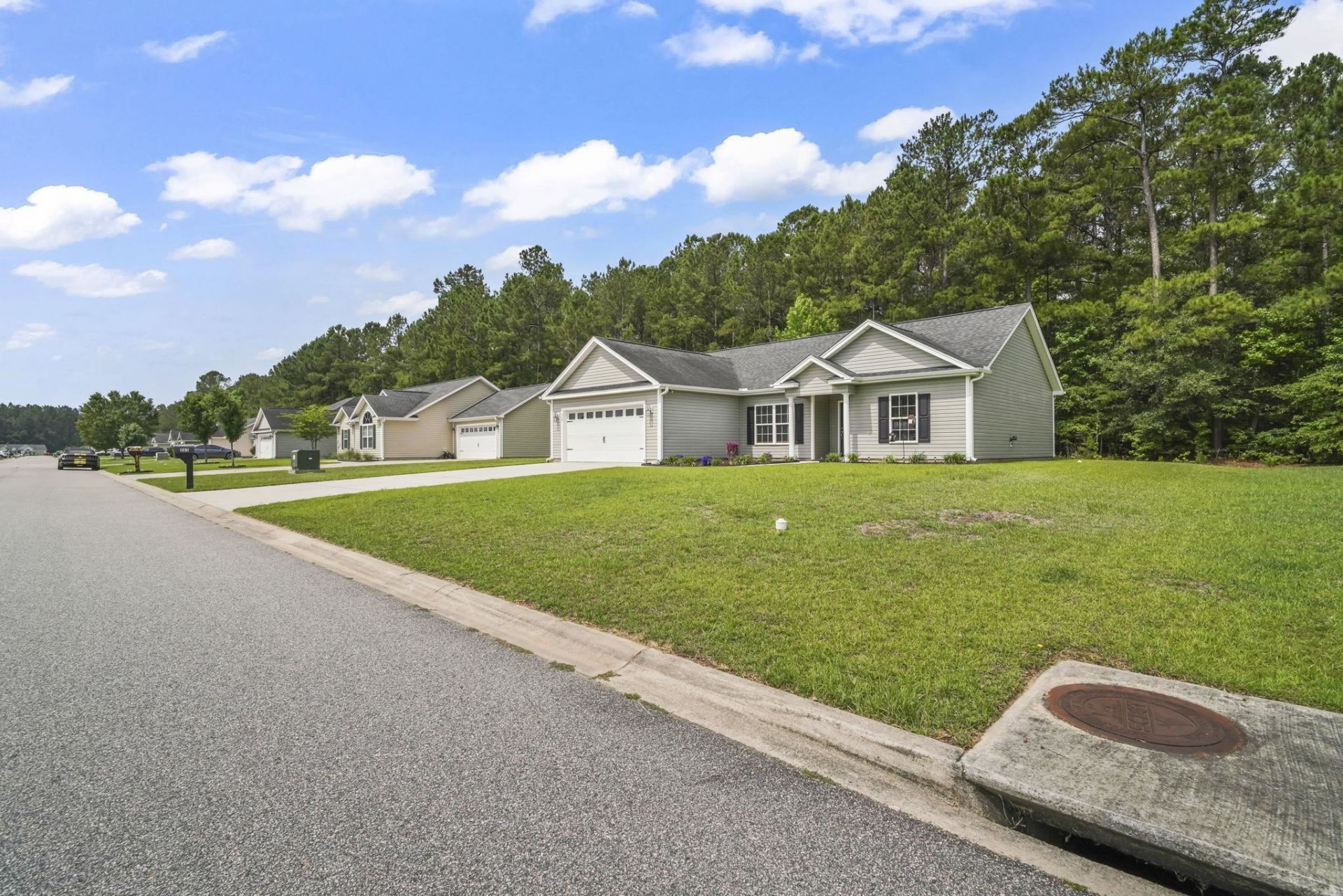 263 Macarthur Dr.  Photo 33