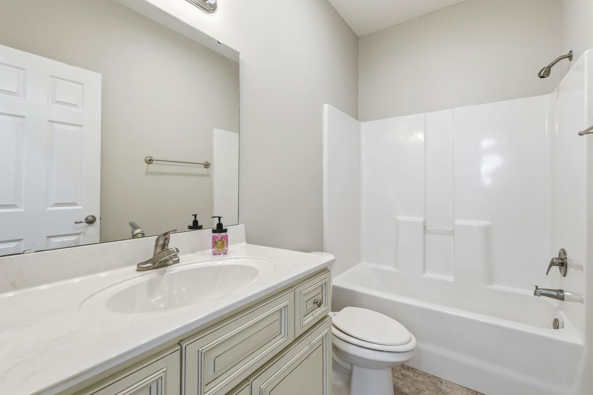 272 Palm Cove Circle  Photo 4