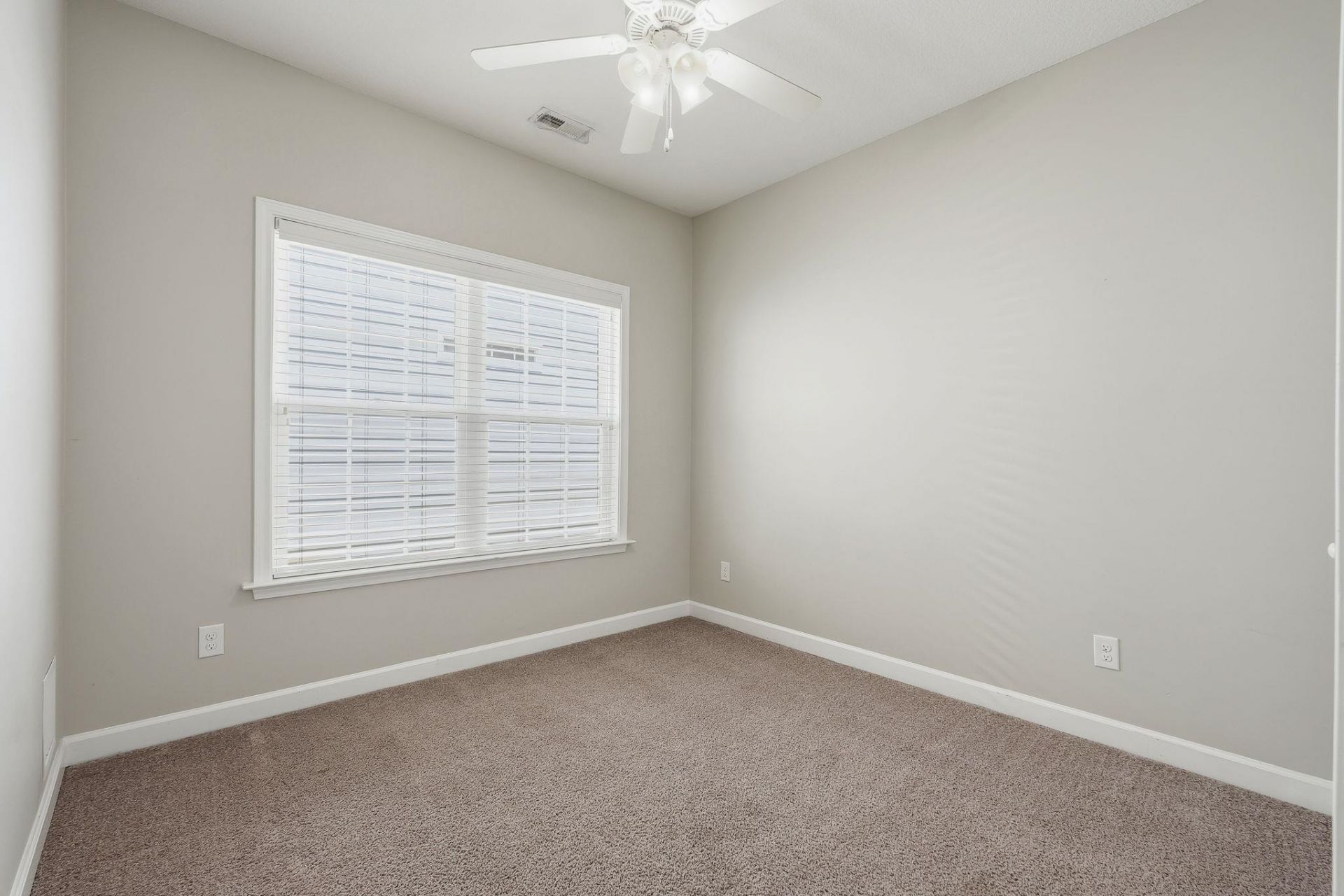 272 Palm Cove Circle  Photo 6