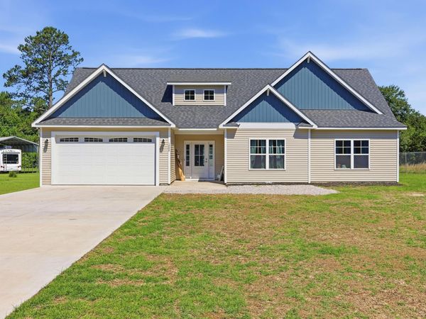 1900 Blue Bird Rd. , Loris, SC 29569