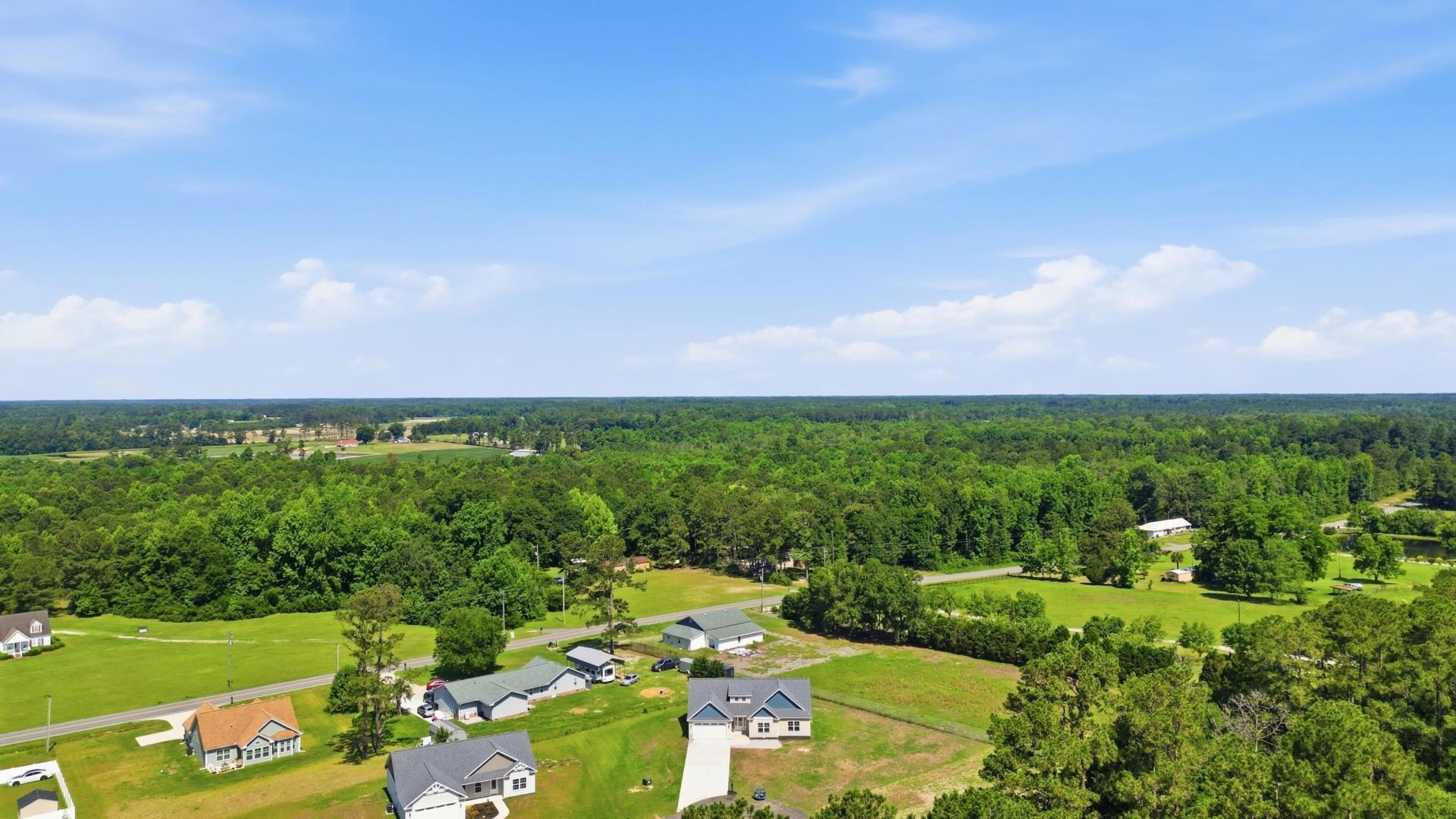 1900 Blue Bird Rd.  Photo 32