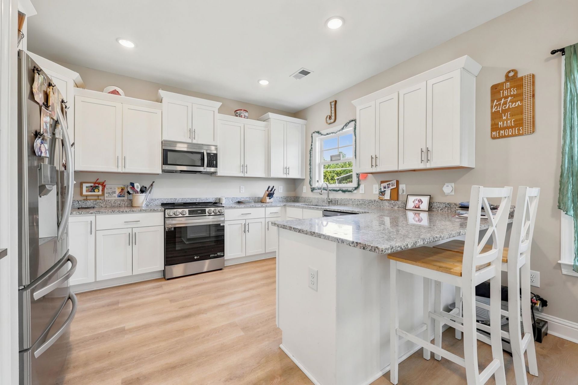 1900 Blue Bird Rd.  Photo 6