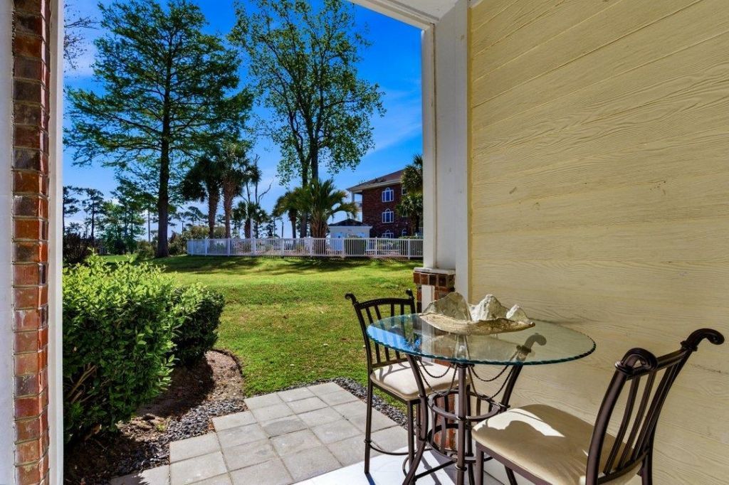 687 Riverwalk Dr.  Photo 20