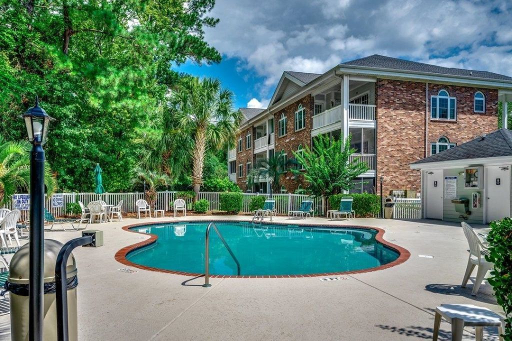 687 Riverwalk Dr.  Photo 24