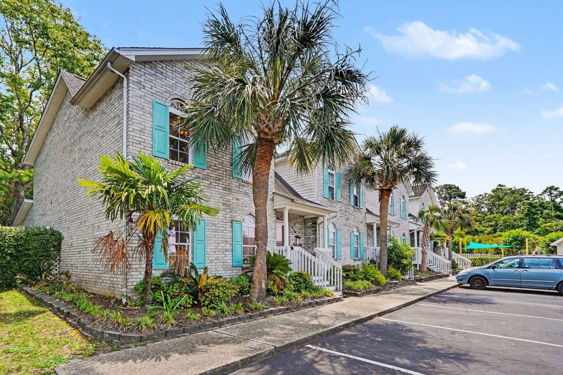 1460 Baldwin Ct. Photo 3