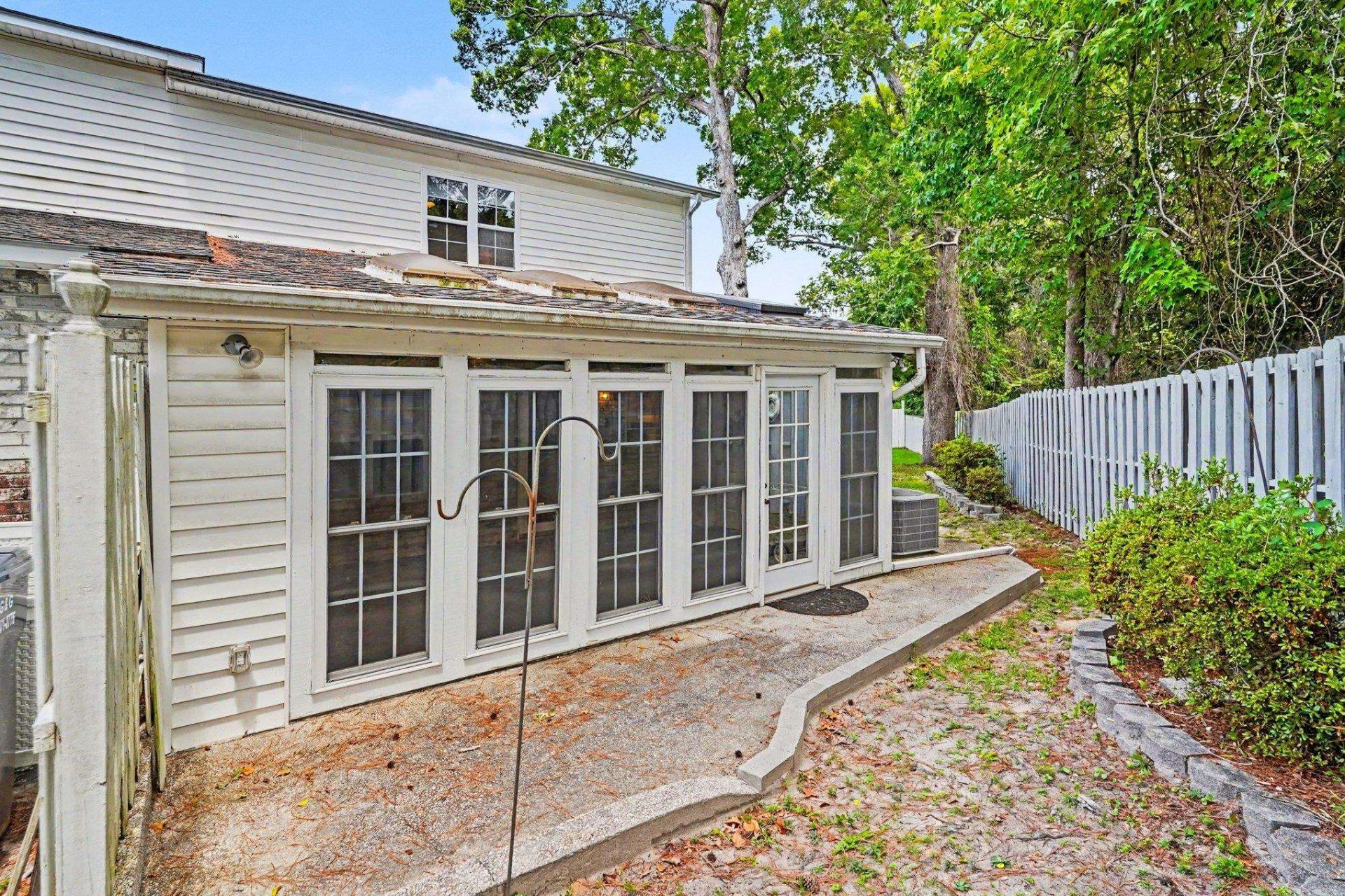 1460 Baldwin Ct.  Photo 35