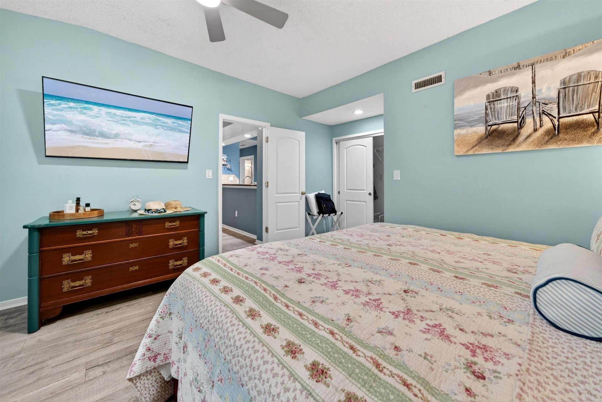 110 Hartland Dr. Photo 33