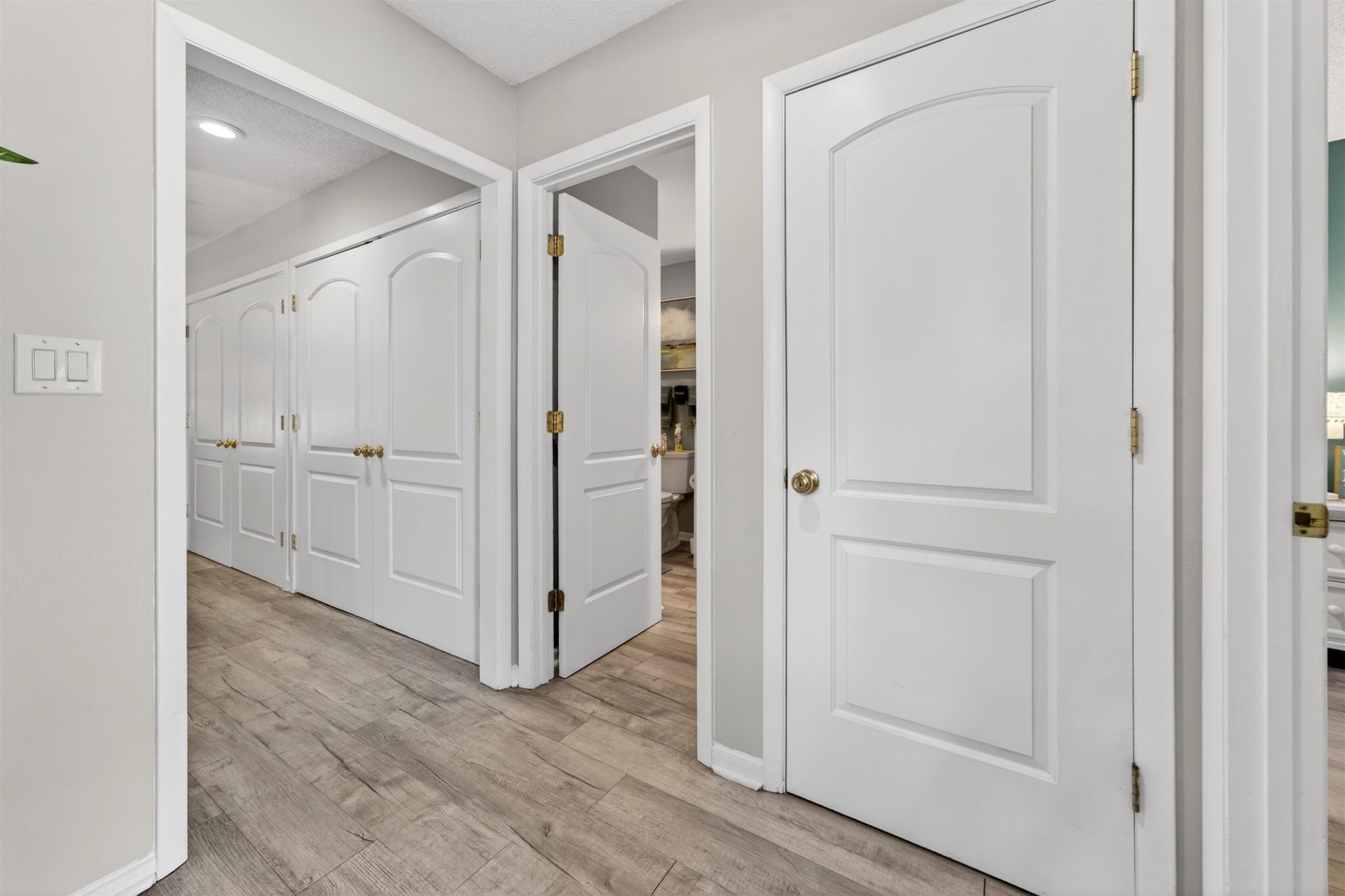 110 Hartland Dr. Photo 43