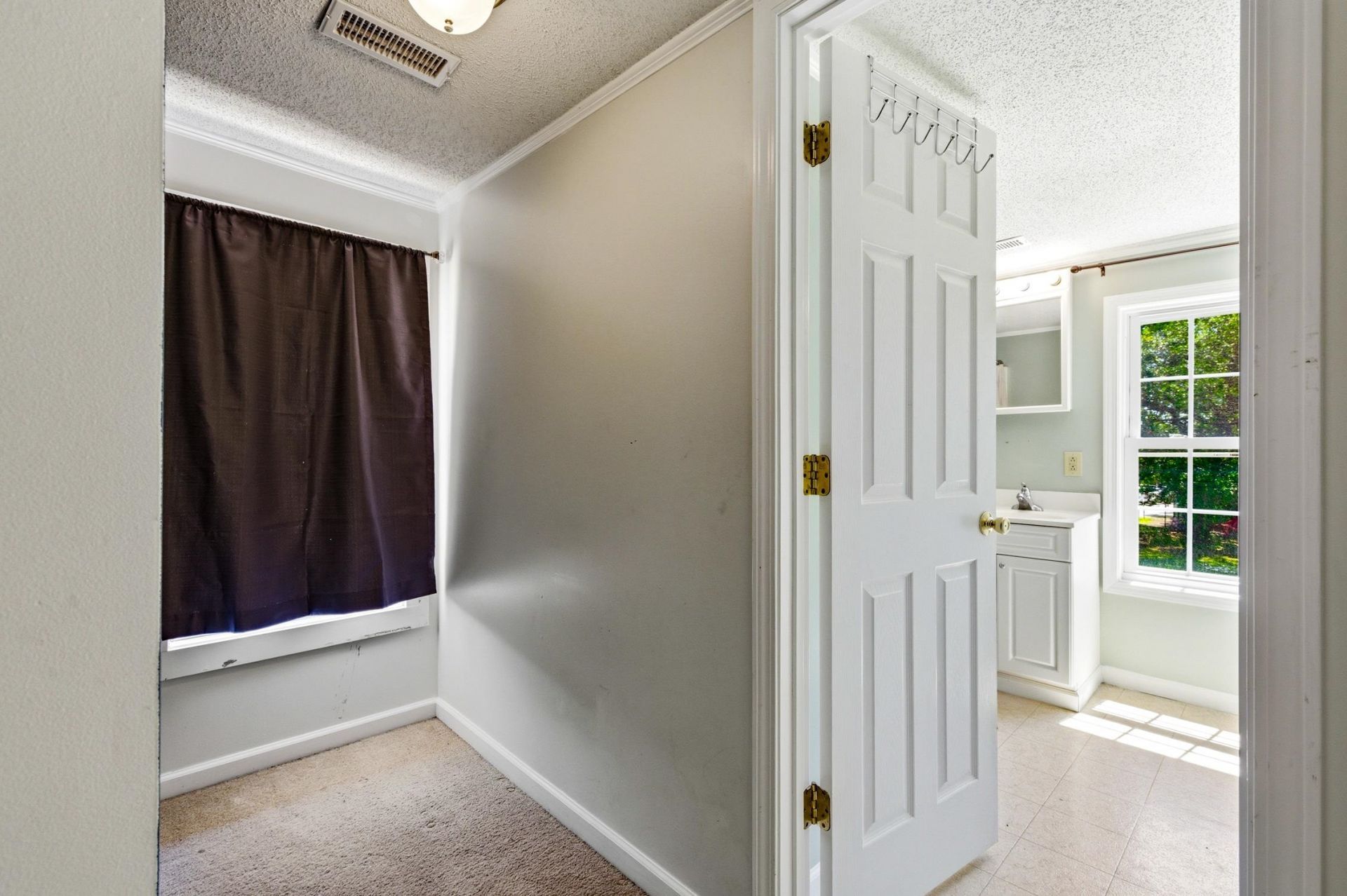 3101 4th Ave.  Photo 22