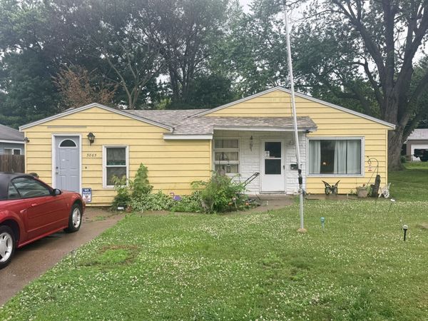 3865 Johnson Avenue , Davenport, IA 52802