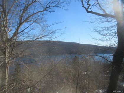 70 Deer Trail N Greenwood Lake, NY 10925