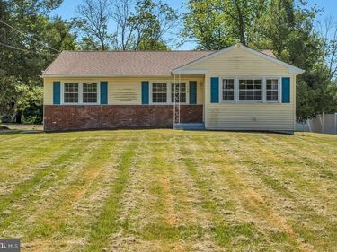 198 JARVIS ROAD , SICKLERVILLE, NJ 08081