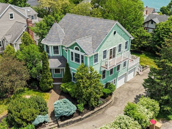 43 Andrew Ave, Hull, MA 02045