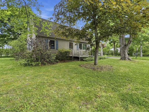 45 Glendale Road, Northampton, MA 01062