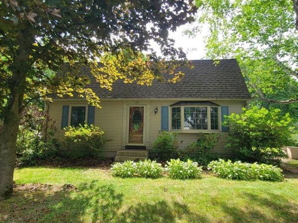 45 Glendale Road, Northampton, MA 01062