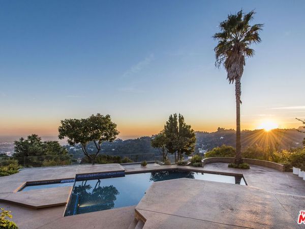 7940 Vulcan Drive, Los Angeles, CA 90046
