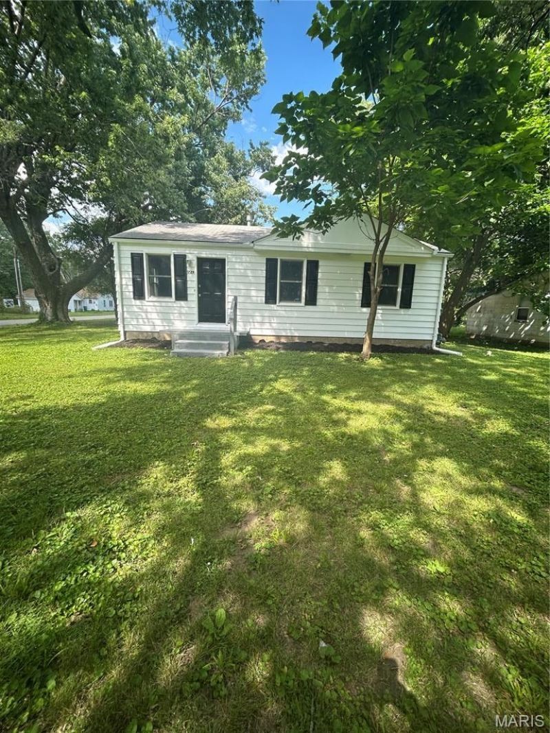 1729 Mullens Avenue , Cahokia, IL 62206 Main Photo