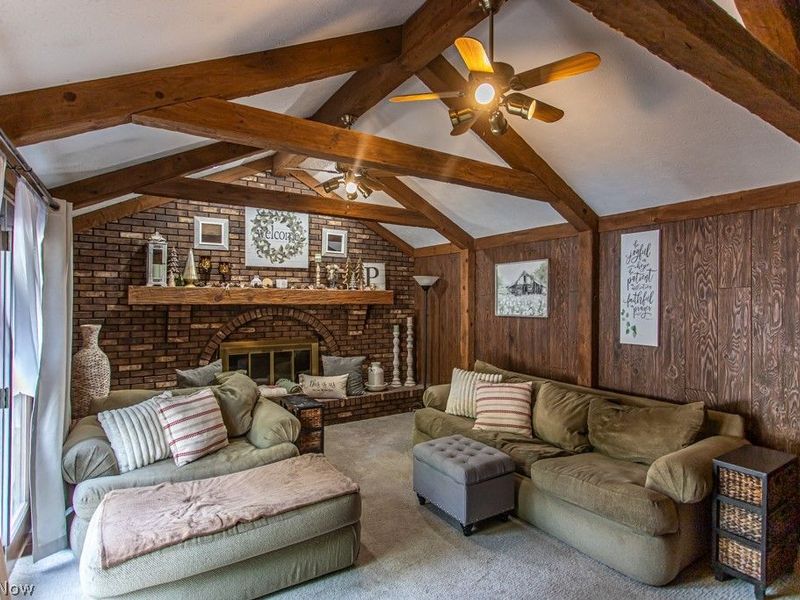 220 Fox Run, Cortland, OH 44410 Photo 11