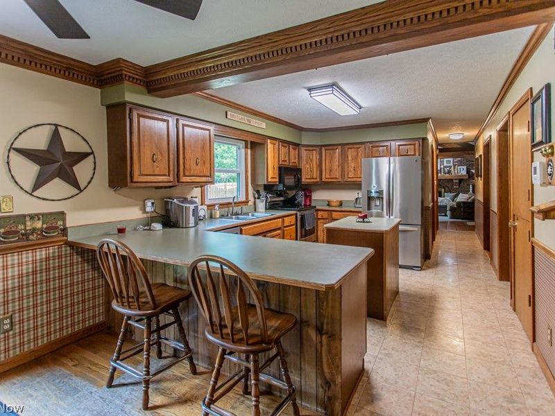 220 Fox Run, Cortland, OH 44410 Photo 13