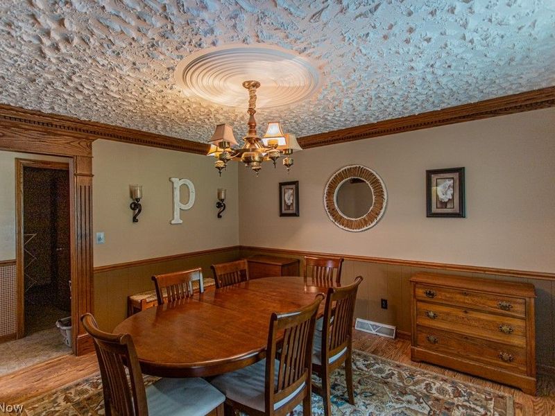 220 Fox Run, Cortland, OH 44410 Photo 19
