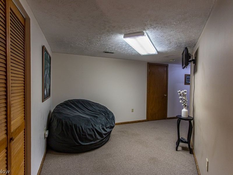 220 Fox Run, Cortland, OH 44410 Photo 31