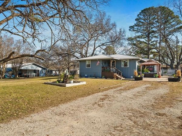 681 Briggs Boulevard, East Tawakoni, TX 75472