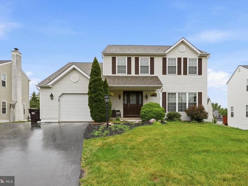 438 Candlewood Way, Harleysville, PA 19438 Main Photo