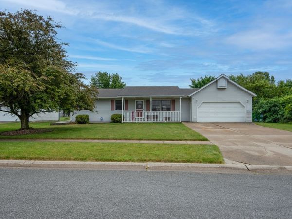 897 Apache Lane, Lowell, IN 46356
