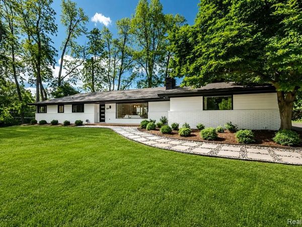 2129 Long Lake Shore Drive, West Bloomfield Twp, MI 48323