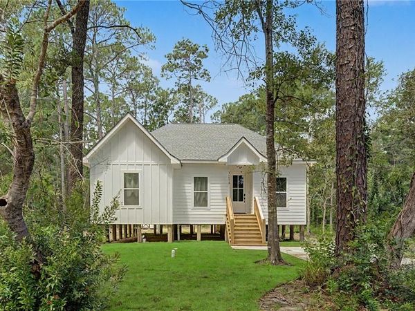 30173 NINA Drive, Lacombe, LA 70445