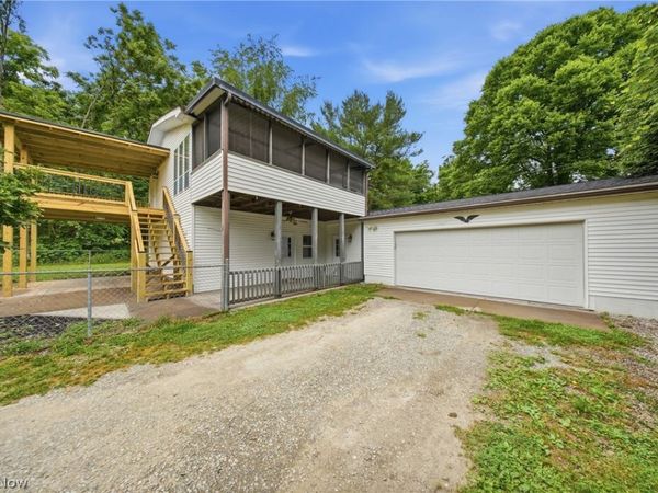 121 Federal Street , Little Hocking, OH 45742