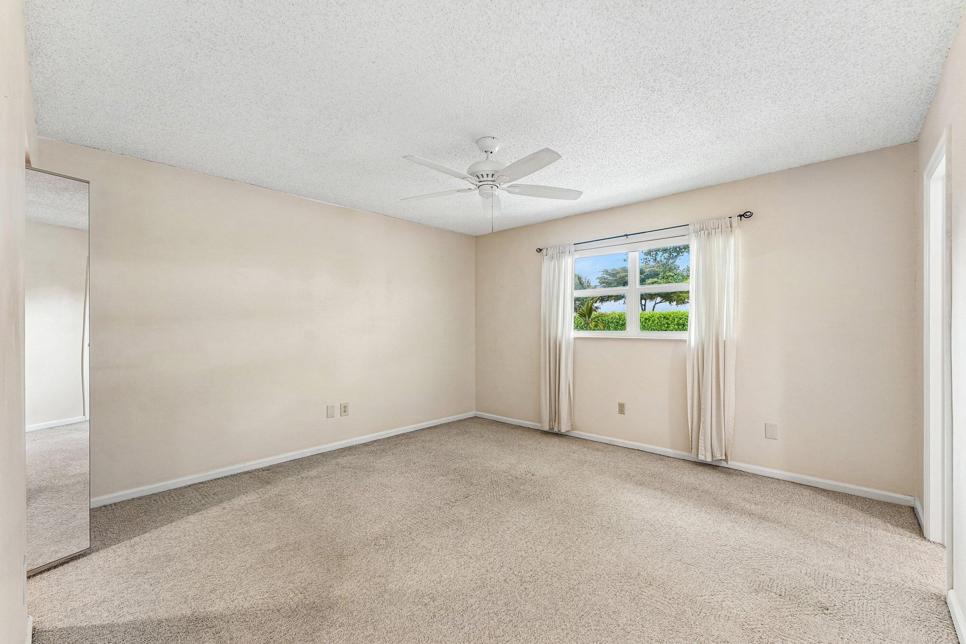 3150 Pinehurst Drive, Lake Worth, FL 33467 Photo