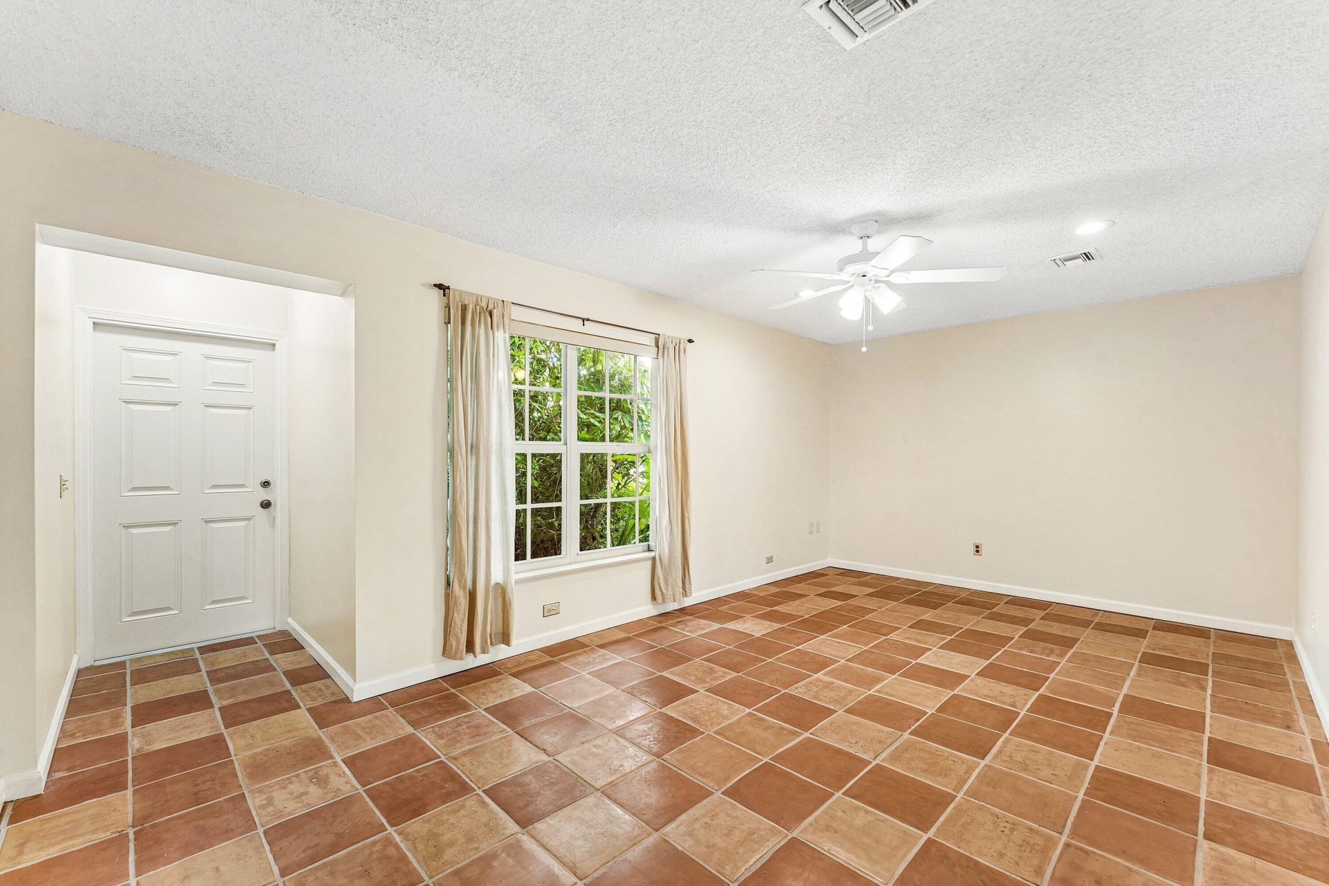 3150 Pinehurst Drive, Lake Worth, FL 33467 Photo