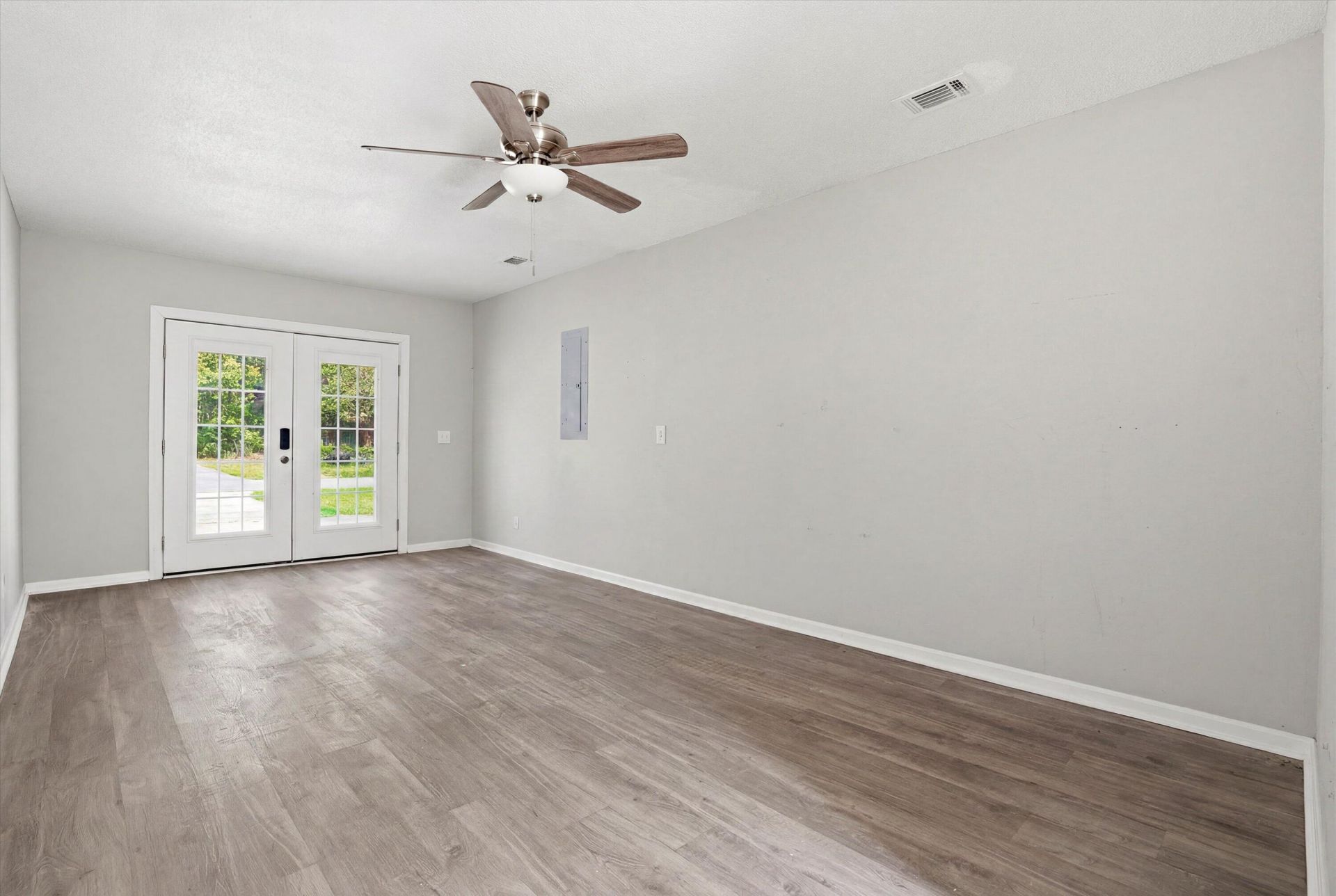4466 Mixedwood Drive Photo 24