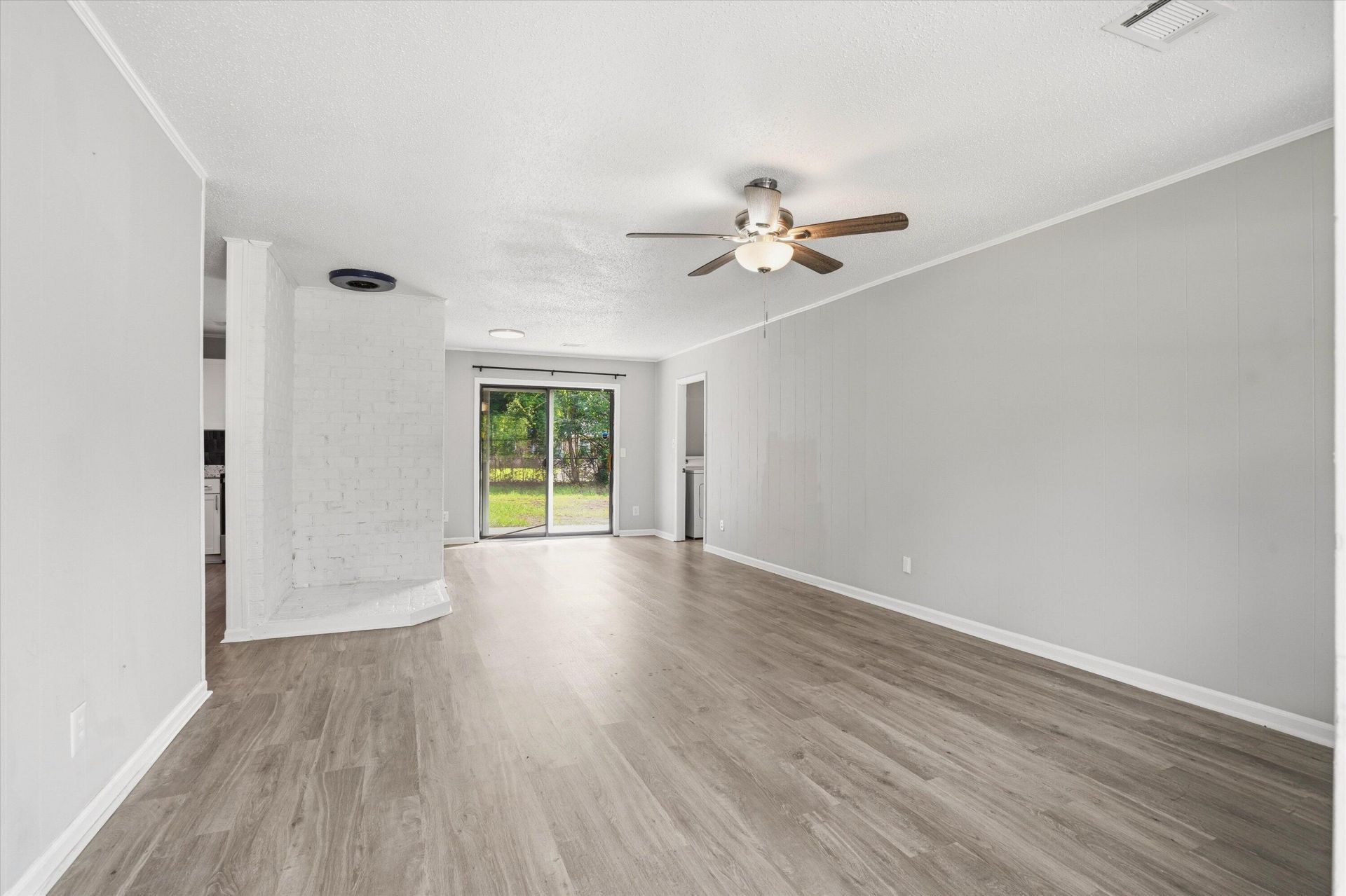 4466 Mixedwood Drive Photo 5