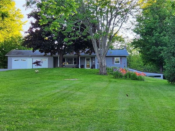 7383 Lakeside Road, Ontario, NY 14519