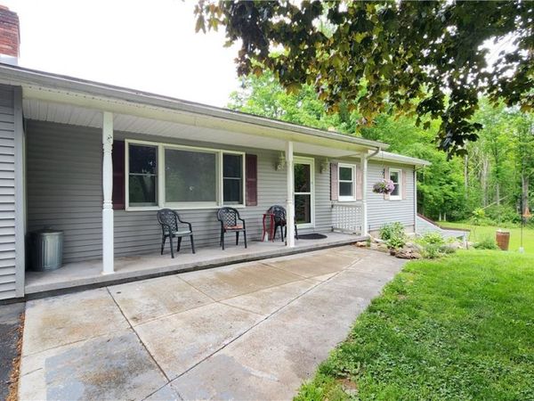 7383 Lakeside Road, Ontario, NY 14519