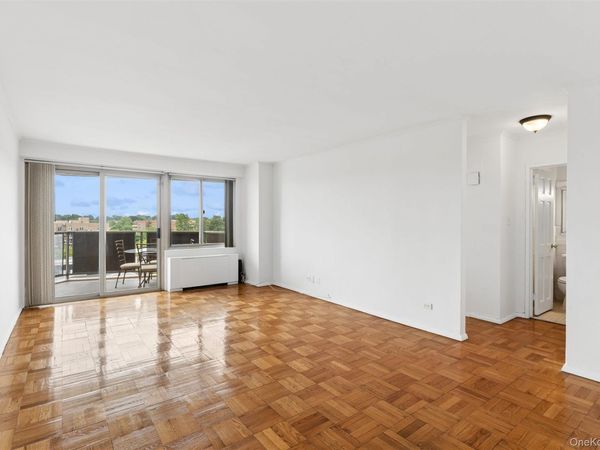 1815 215th Street, Unit 6C, Bayside, NY 11360
