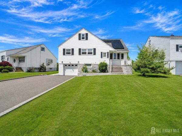 19 Jonquil Circle , Fords, NJ 08863