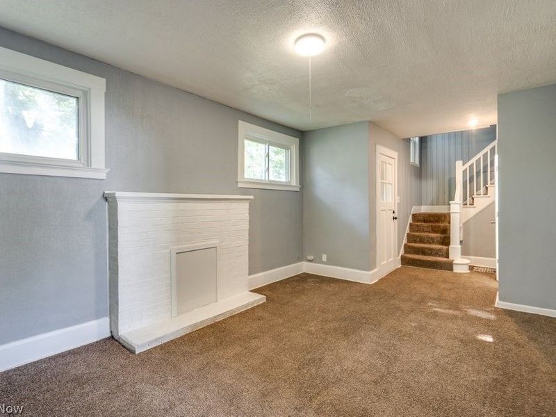 1886 Hillside Terrace, Akron, OH 44305 Photo 7