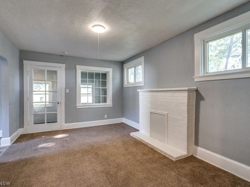 1886 Hillside Terrace, Akron, OH 44305 Photo 9