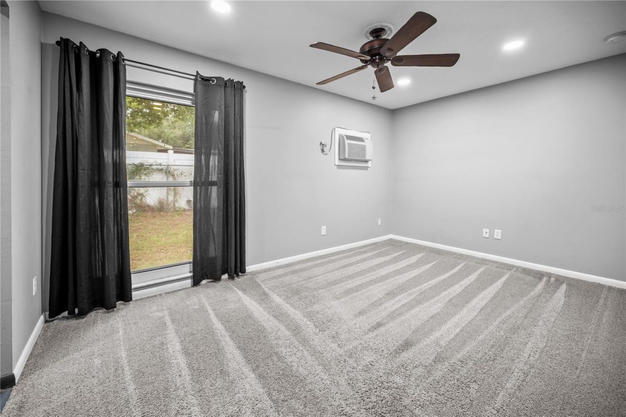 2015 Ronald Circle, Seffner, FL 33584 Photo