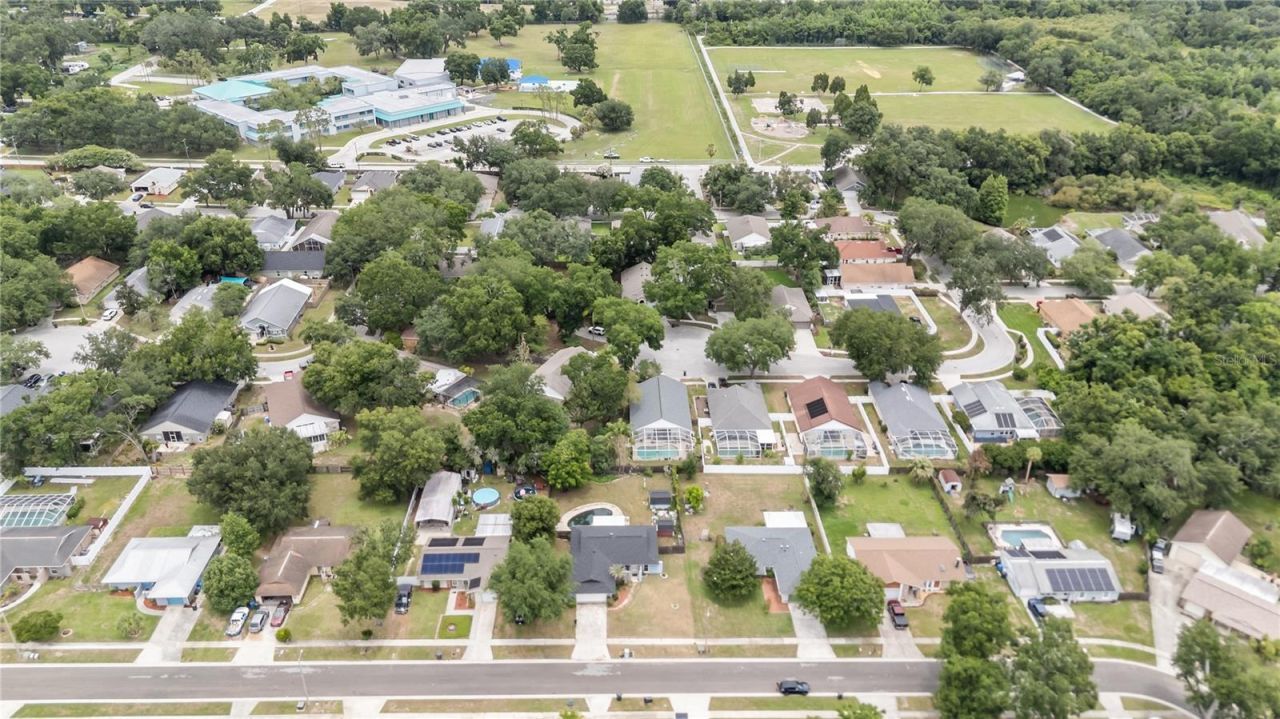 2015 Ronald Circle, Seffner, FL 33584 Photo