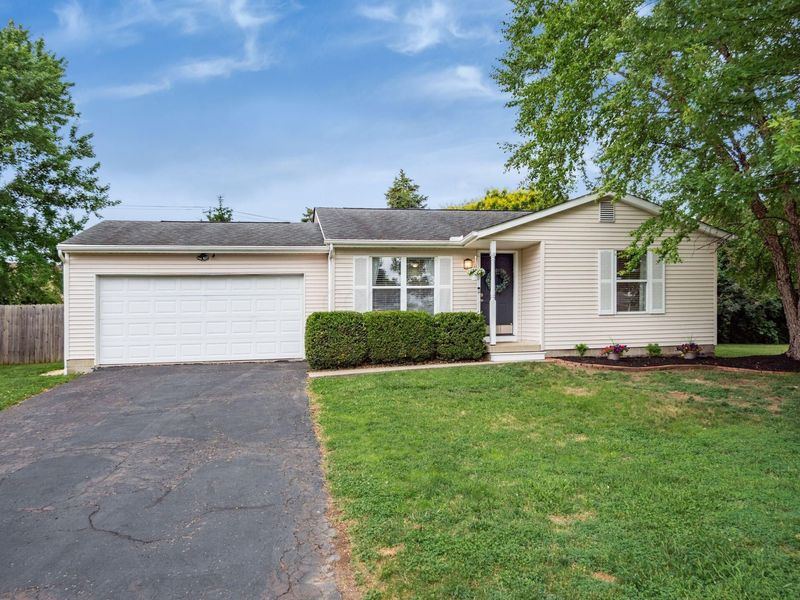 5369 Bramble Brook Drive, Columbus, OH 43228 Photo 3