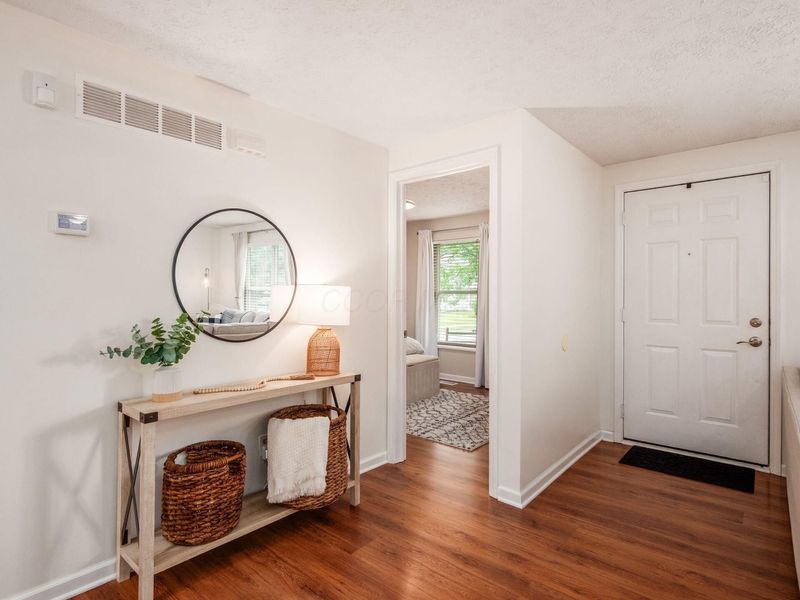 5369 Bramble Brook Drive, Columbus, OH 43228 Photo 5