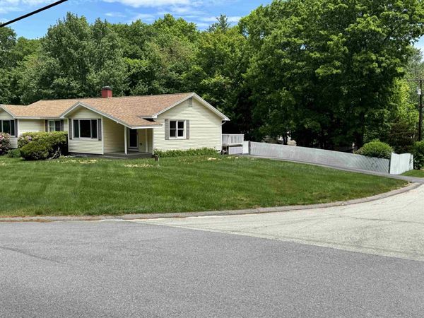 28 Burns Hill Road, Unit B, Hudson, NH 03051
